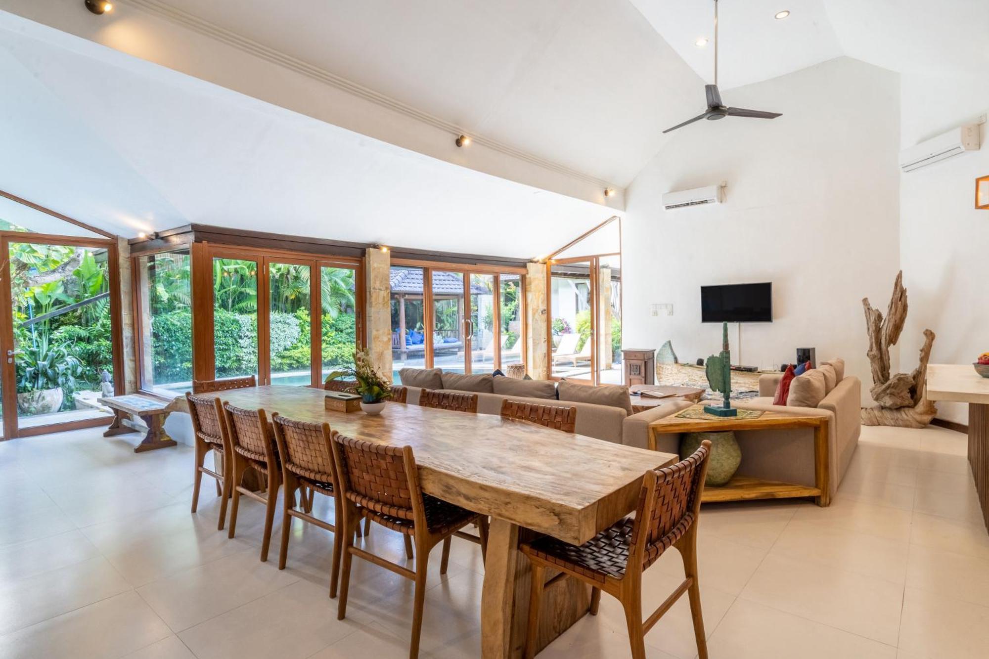 5 Bedroom With Pool At 5 Mnt To By Car Villa Seminyak (Bali)