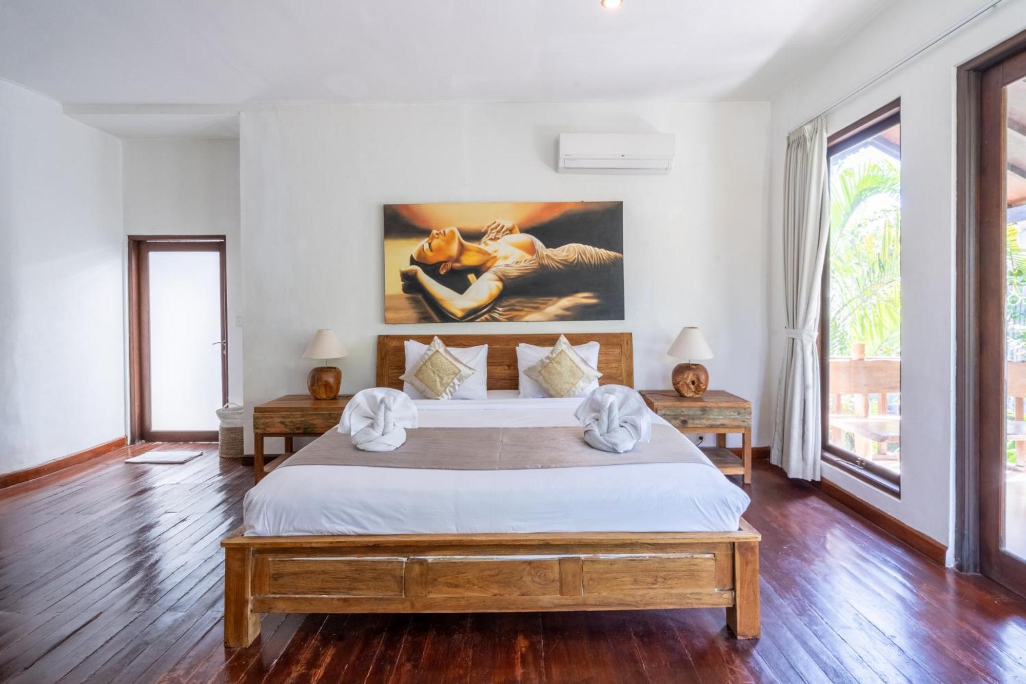 5 Bedroom With Pool At 5 Mnt To By Car Villa Seminyak (Bali)