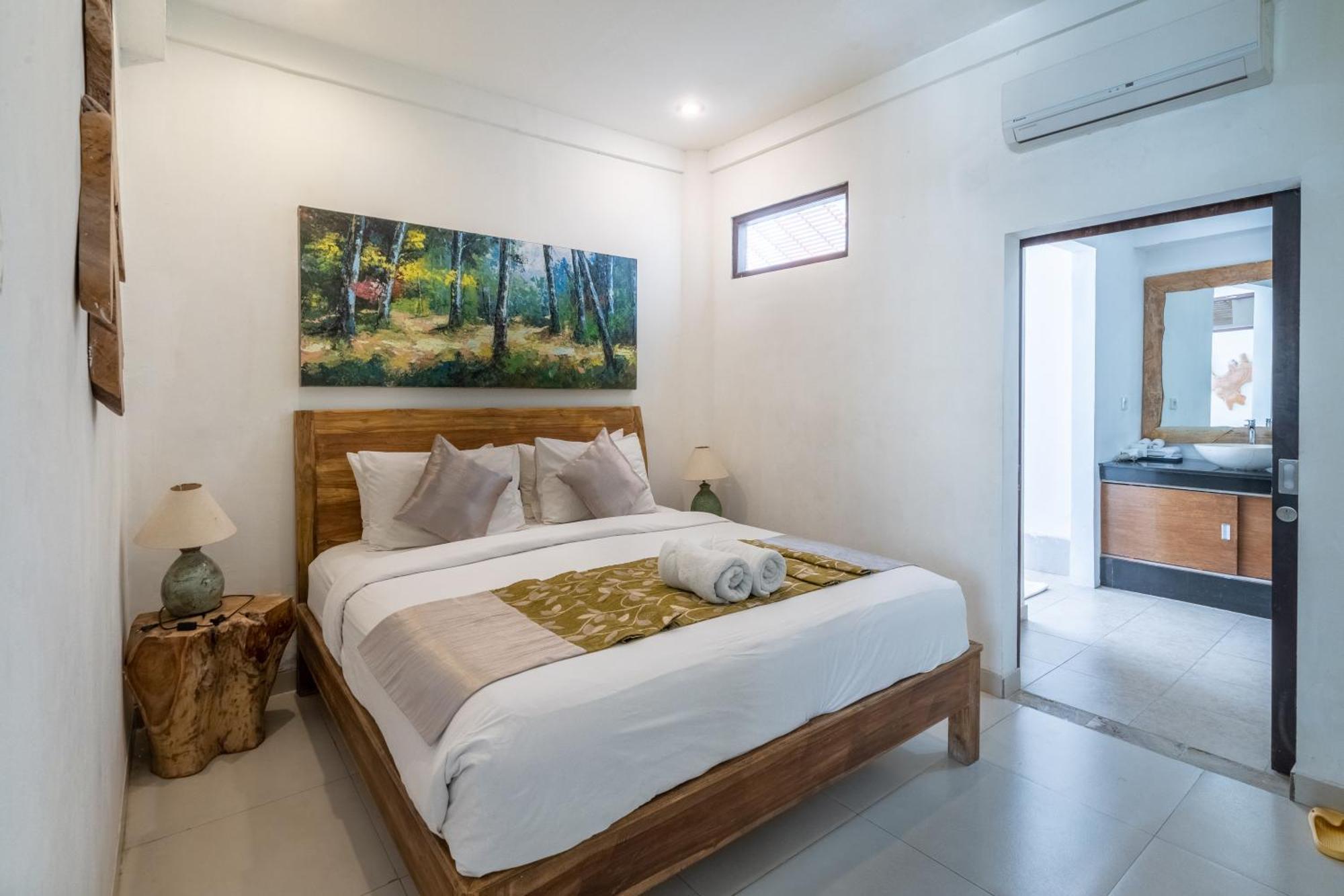 5 Bedroom With Pool At 5 Mnt To By Car Seminyak (Bali)