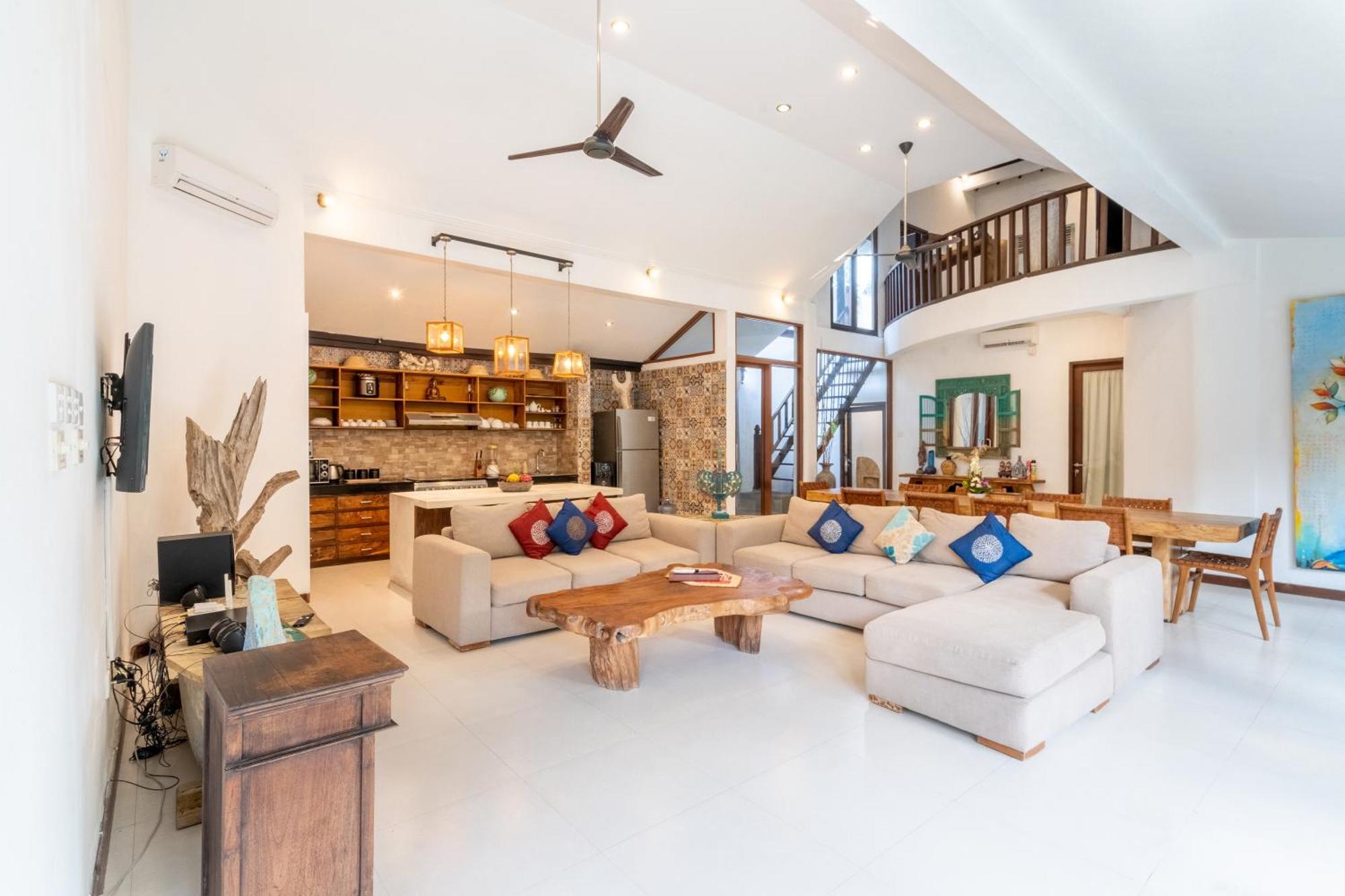 5 Bedroom With Pool At 5 Mnt To By Car Villa Seminyak (Bali)