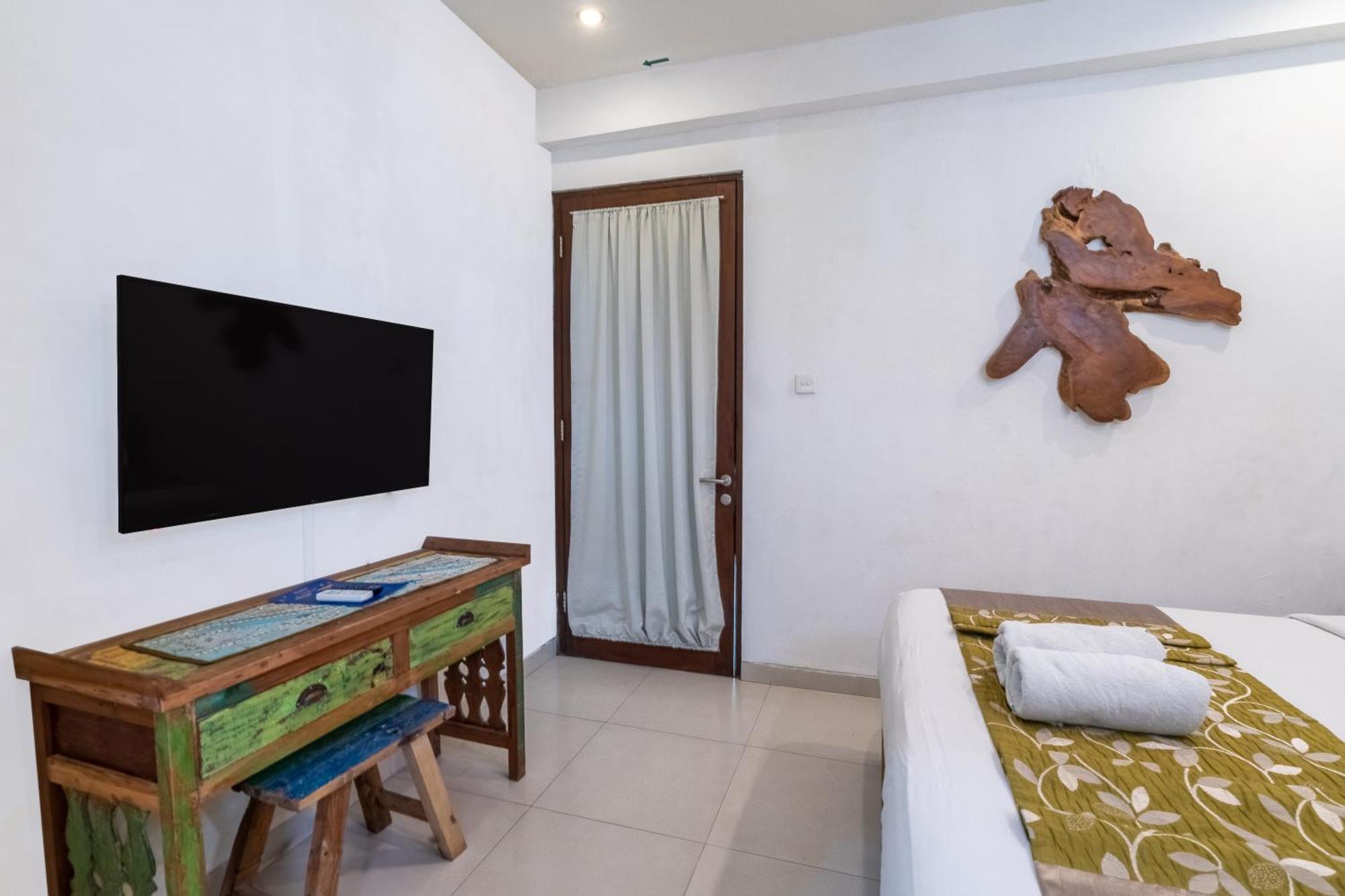 Villa 5 Bedroom With Pool At 5 Mnt To By Car